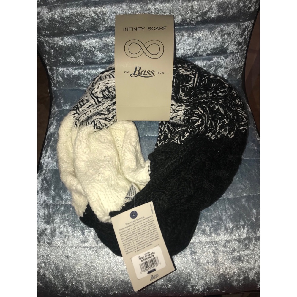 Infinity scarf